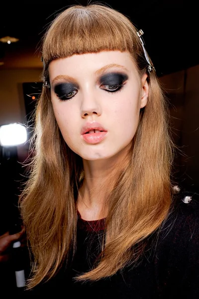 Look 30